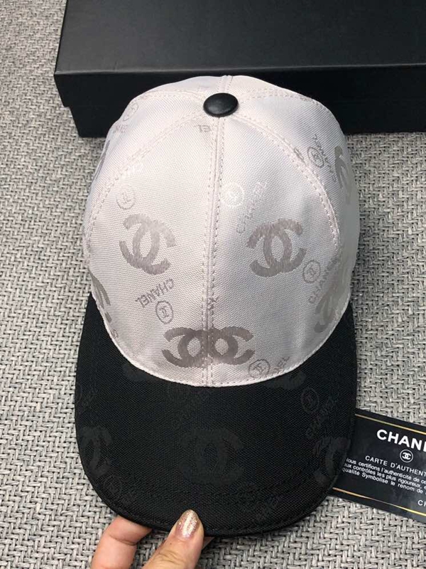 ブランド帽子背面デザイン